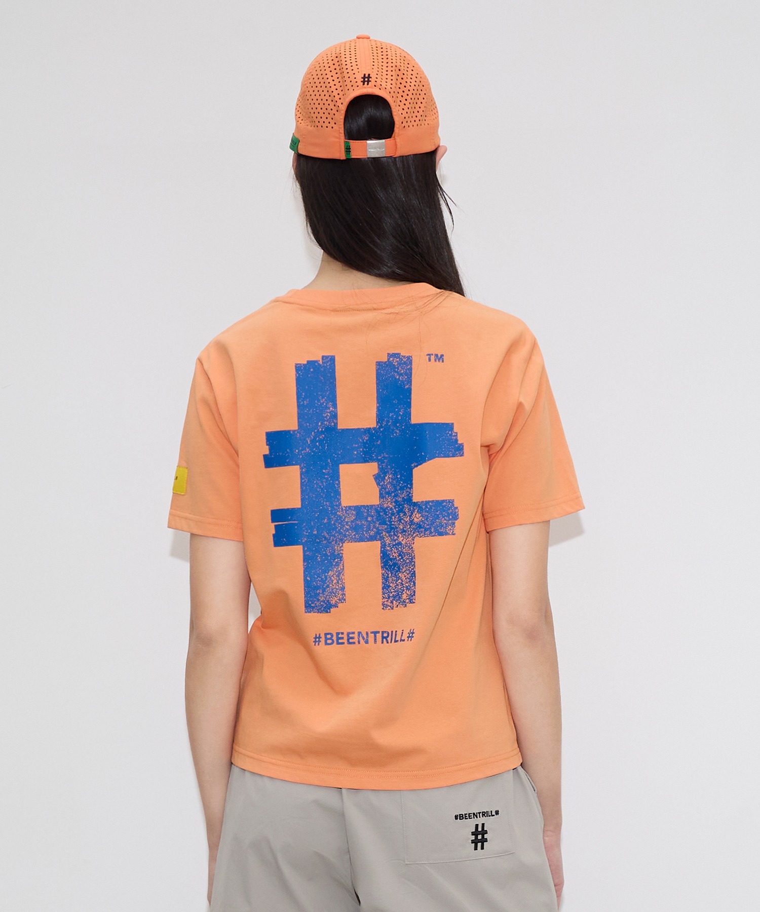 여성 스탬프 해시태그 컴포트핏 반팔 티셔츠(오렌지)