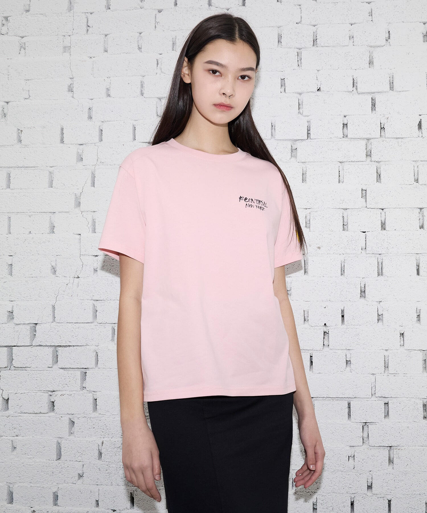 여성 워터 페인팅 해시태그 컴포트핏 반팔 티셔츠(라이트 핑크)